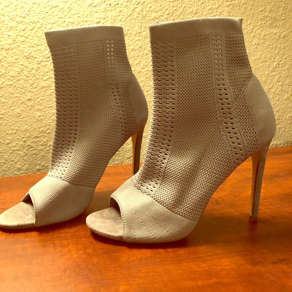 Cape Robbin ELNORA Sexy Women's Gray Heels size 10